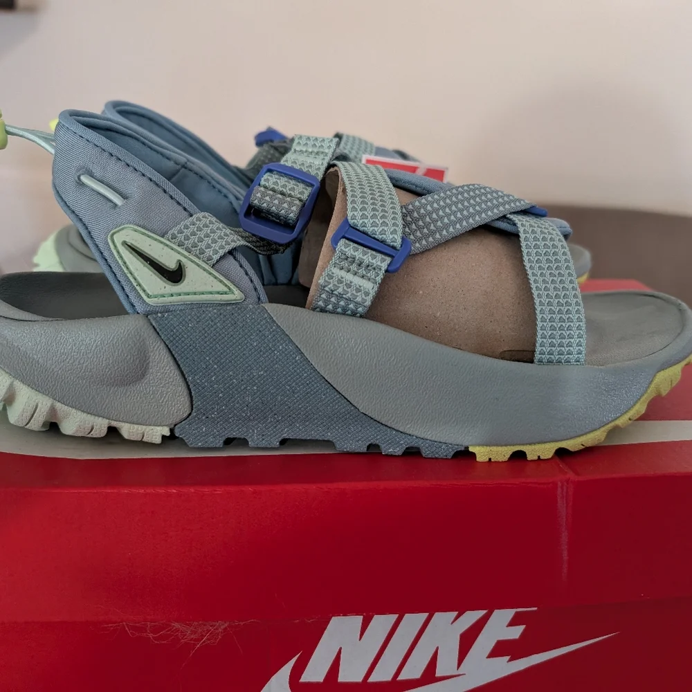 Nike Oneata Sandals - Picture 5 of 7